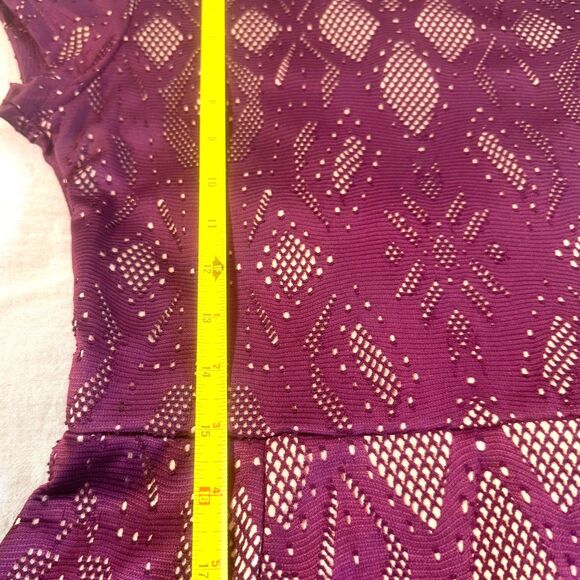 Renee C Shiloe Texture Knit Dress Womens XSP Purple Cut Out Design Lined Twirl - Picture 9 of 13